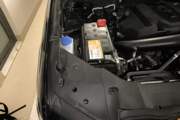 Used Lincoln Navigator 2020 3.5T Prestige Edition Engine Bay Right