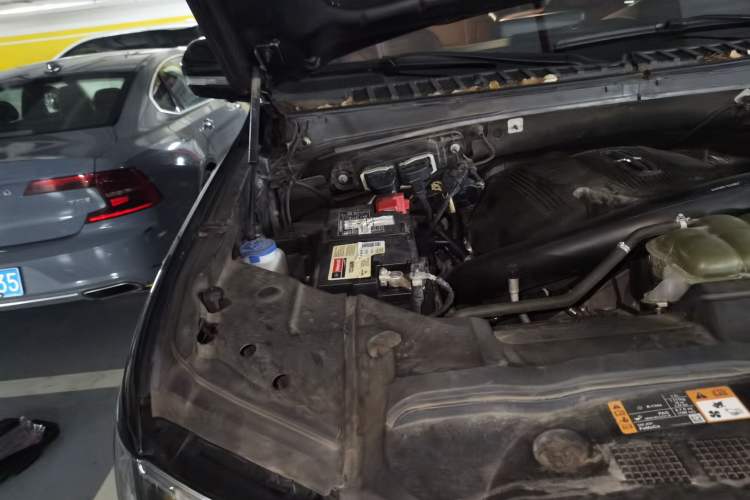 Used Lincoln Navigator 2020 3.5T Prestige Edition Engine Bay Right