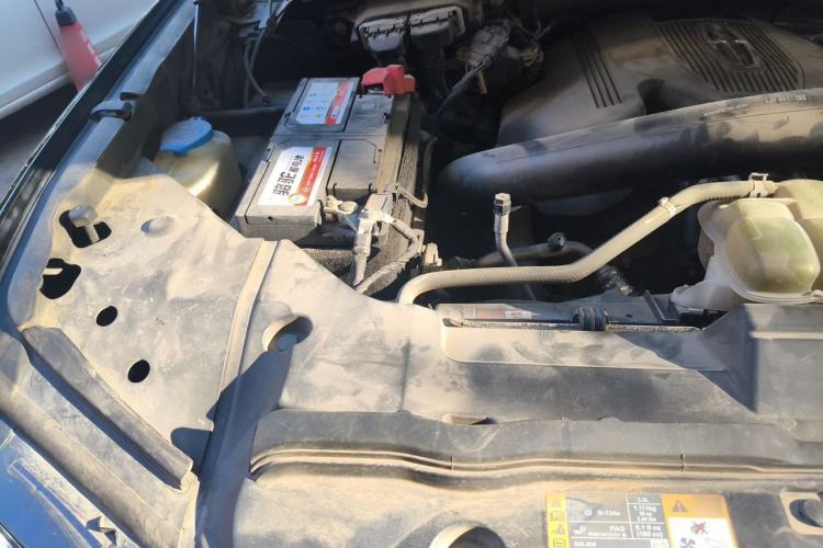 Used Lincoln Navigator 2020 3.5T Presidential Series Engine Bay Right