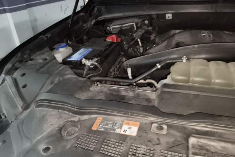 Used Lincoln Navigator 2020 3.5T Prestige Edition Engine Bay Right