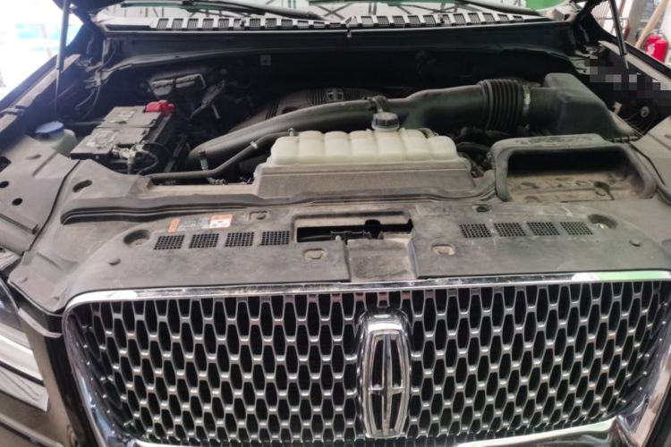 Used Lincoln Navigator 2020 3.5T Prestige Edition Engine Bay