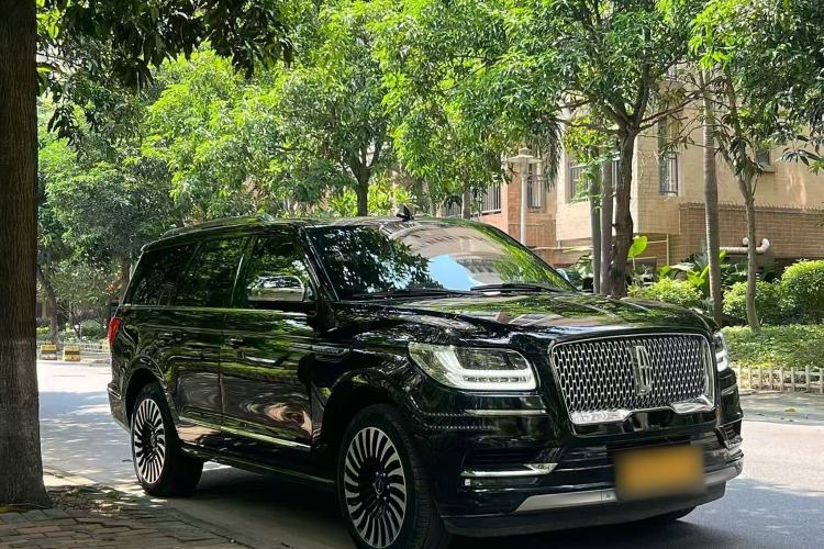 Used Lincoln Navigator 2020 3.5T Presidential Series Exterior 2