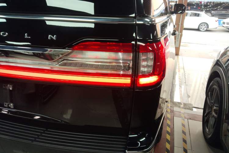 Used Lincoln Navigator 2020 3.5T Prestige Edition Exterior 3