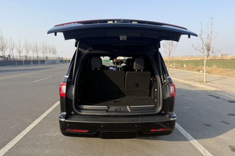Used Lincoln Navigator 2020 3.5T Prestige Edition Exterior 3