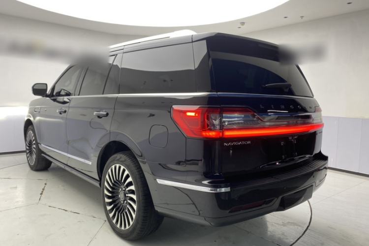 Used Lincoln Navigator 2020 3.5T Presidential Series Exterior 4
