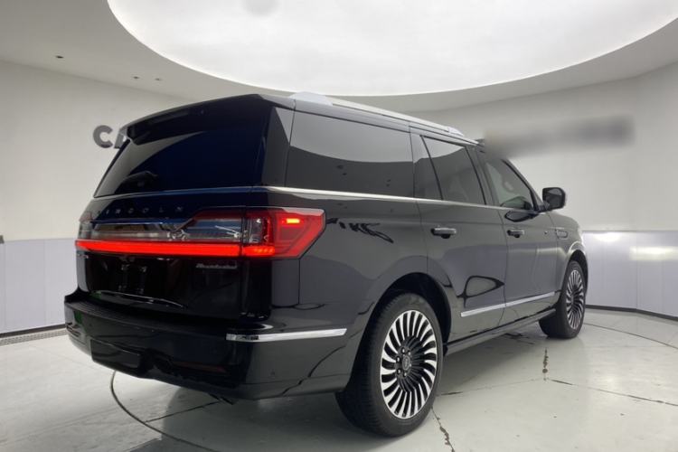 Used Lincoln Navigator 2020 3.5T Presidential Series Exterior 4