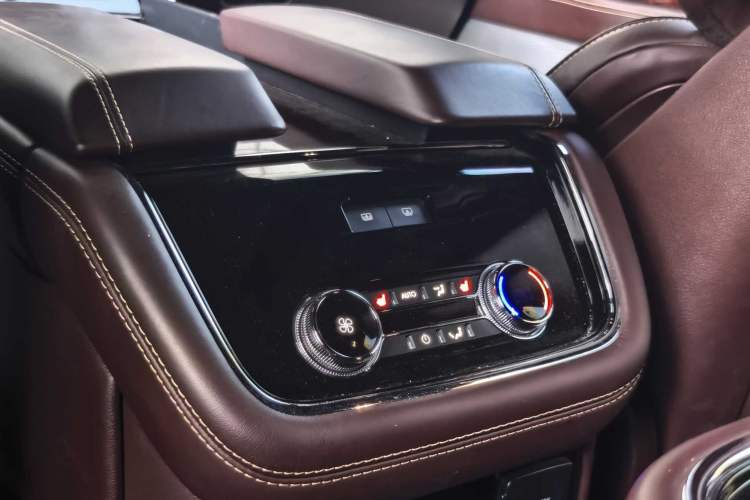 Used Lincoln Navigator 2020 3.5T Long-Wheelbase Presidential Edition Exterior 4