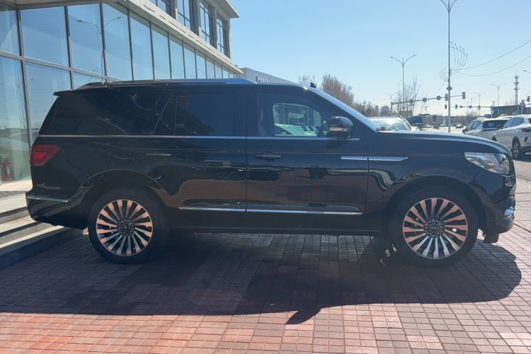 Used Lincoln Navigator 2020 3.5T Prestige Edition Exterior 4
