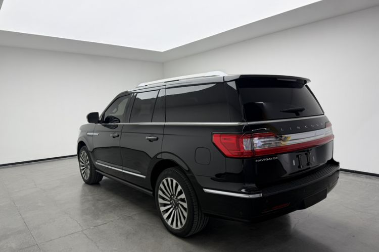 Used Lincoln Navigator 2020 3.5T Prestige Edition Exterior 8