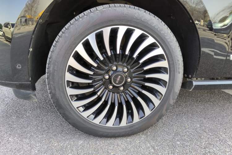 Used Lincoln Navigator 2020 3.5T Long-Wheelbase Presidential Edition Exterior 9