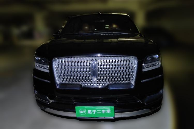 Used Lincoln Navigator  Front