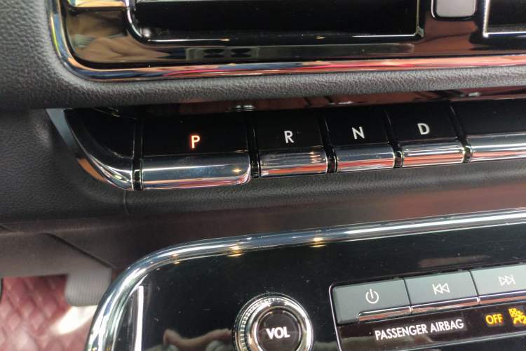 Used Lincoln Navigator 2020 3.5T Prestige Edition Gear Lever