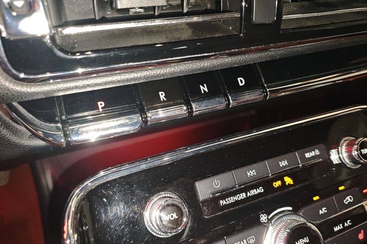 Used Lincoln Navigator 2020 3.5T Prestige Edition Gear Lever