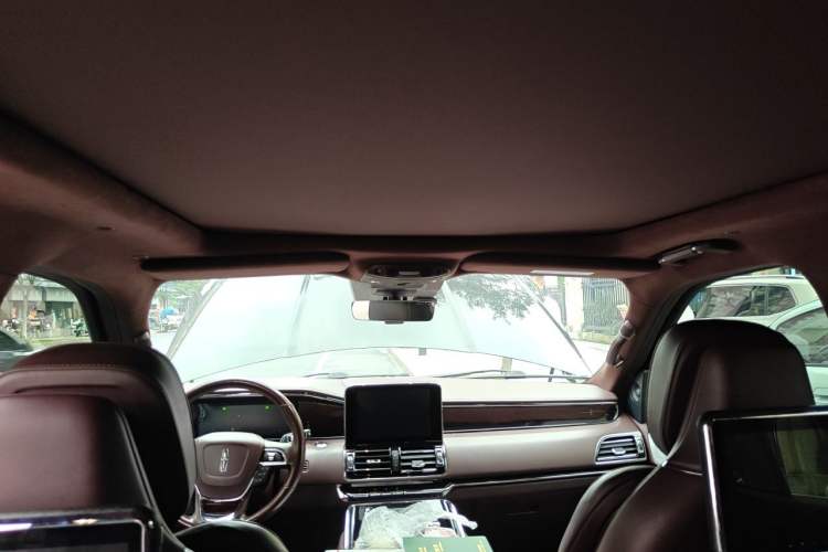 Used Lincoln Navigator 2020 3.5T Long-Wheelbase Presidential Edition Headliner