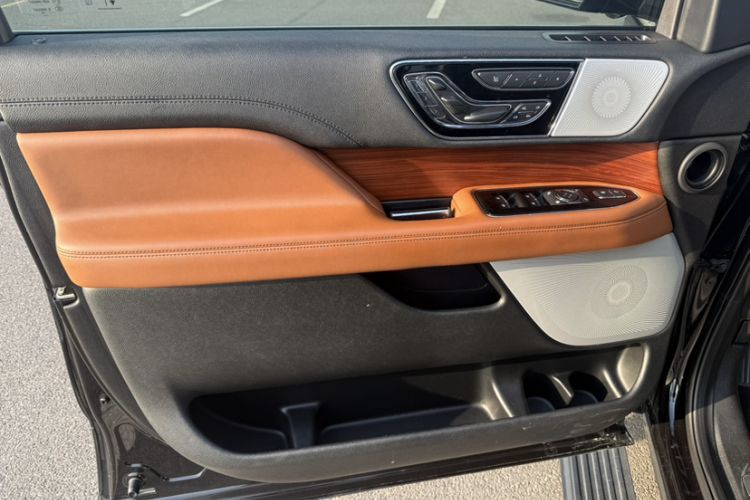 Used Lincoln Navigator 2020 3.5T Prestige Edition Interior 10