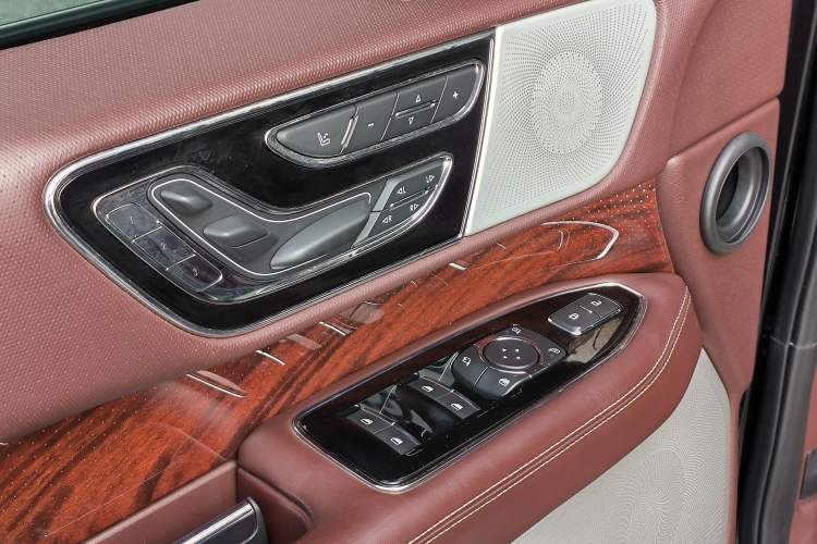 Used Lincoln Navigator 2020 3.5T Long-Wheelbase Presidential Edition Interior 10