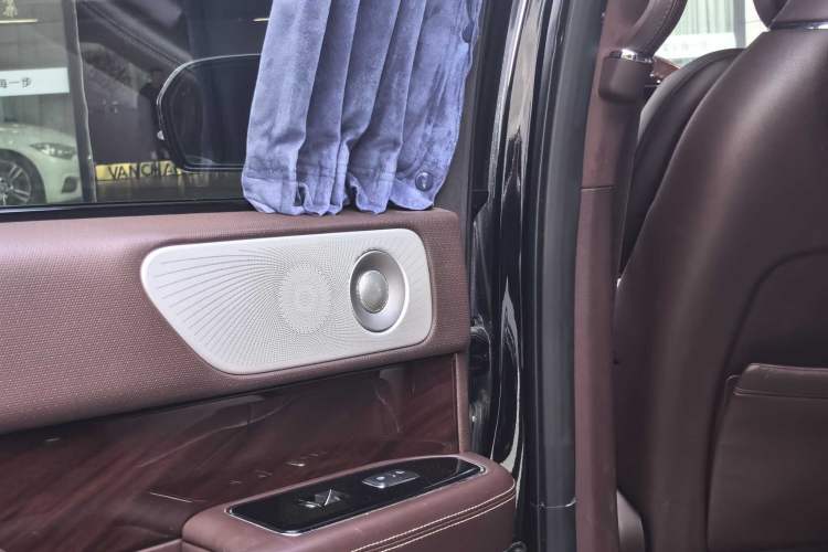 Used Lincoln Navigator 2020 3.5T Long-Wheelbase Presidential Edition Interior 11