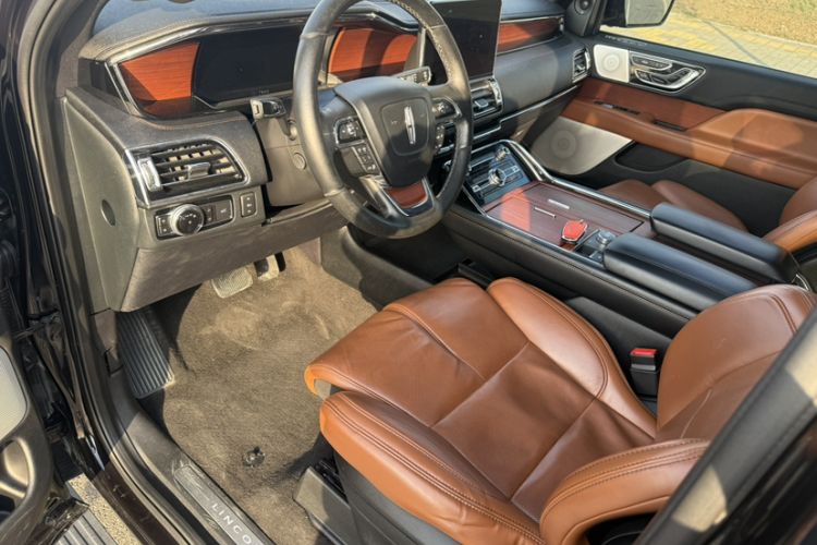 Used Lincoln Navigator 2020 3.5T Prestige Edition Interior 2