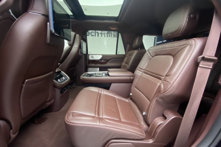 Used Lincoln Navigator 2020 3.5T Presidential Series Interior 3