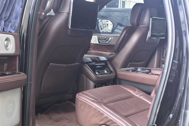 Used Lincoln Navigator 2020 3.5T Long-Wheelbase Presidential Edition Interior 5