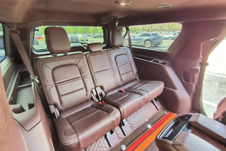 Used Lincoln Navigator 2020 3.5T Long-Wheelbase Presidential Edition Interior 6