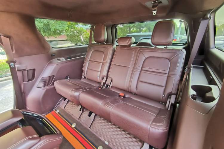 Used Lincoln Navigator 2020 3.5T Long-Wheelbase Presidential Edition Interior 7