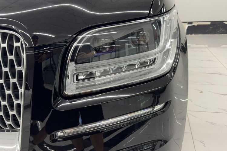 Used Lincoln Navigator 2020 3.5T Presidential Series Left Front Headlight