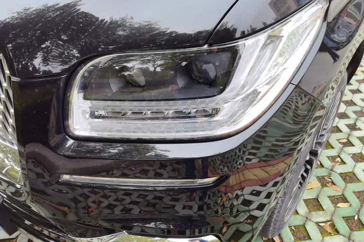 Used Lincoln Navigator 2020 3.5T Presidential Series Left Front Headlight