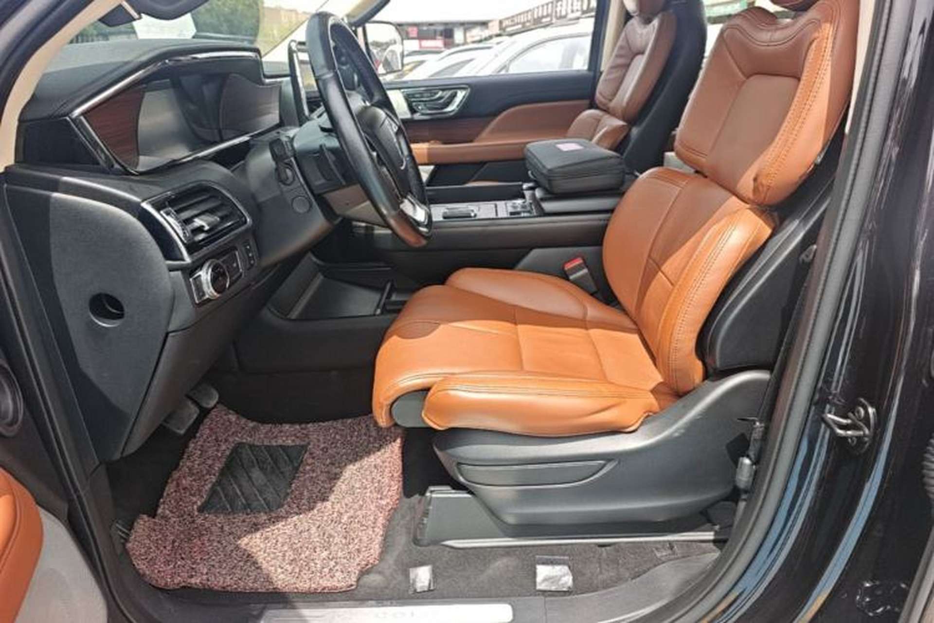 Used Lincoln Navigator 2020 3.5T Prestige Edition Left Front Seat
