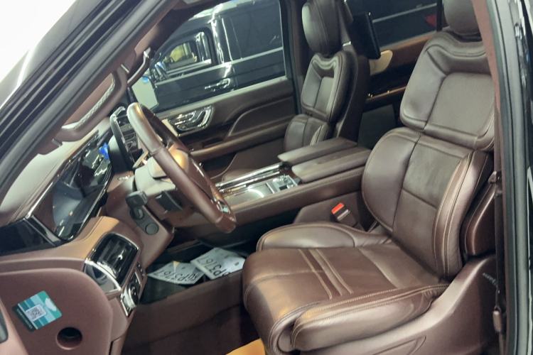Used Lincoln Navigator 2020 3.5T Presidential Series Left Front Seat