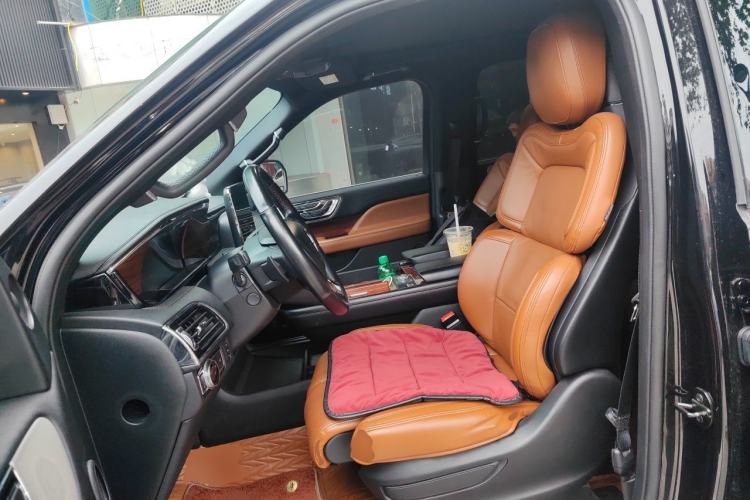 Used Lincoln Navigator 2020 3.5T MONO Limited Edition Prestige Version MONO WHITE Left Front Seat