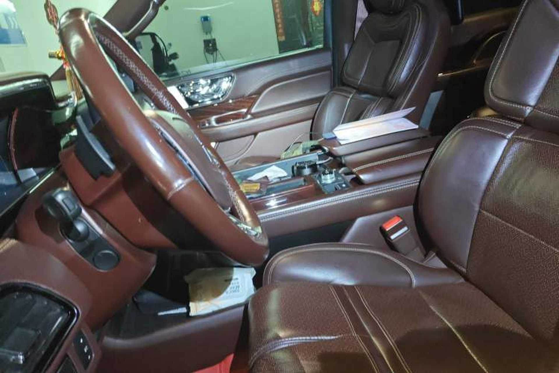 Used Lincoln Navigator 2020 3.5T Presidential Series Left Front Seat