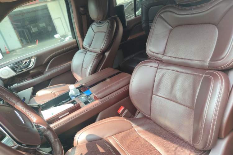 Used Lincoln Navigator 2020 3.5T Long-Wheelbase Presidential Edition Left Front Seat