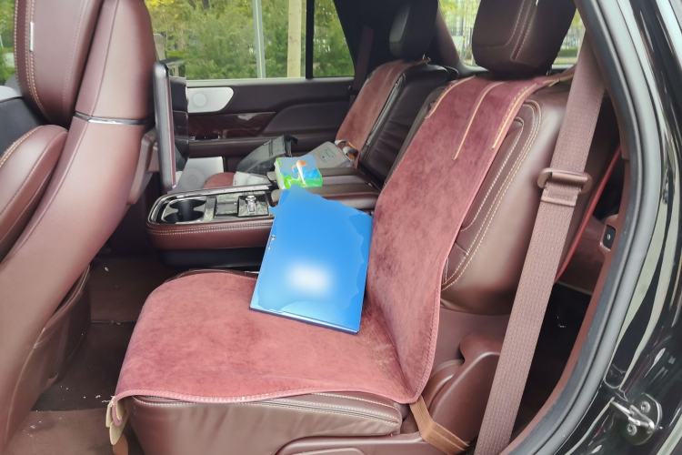 Used Lincoln Navigator 2020 3.5T Presidential Series Left Rear Seat