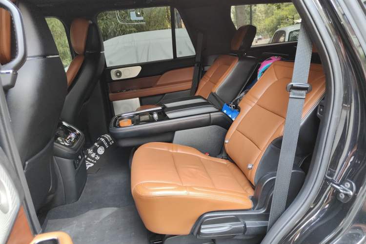 Used Lincoln Navigator 2020 3.5T Prestige Edition Left Rear Seat