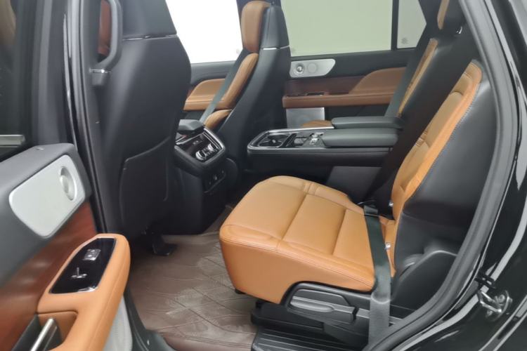 Used Lincoln Navigator 2020 3.5T Prestige Edition Left Rear Seat