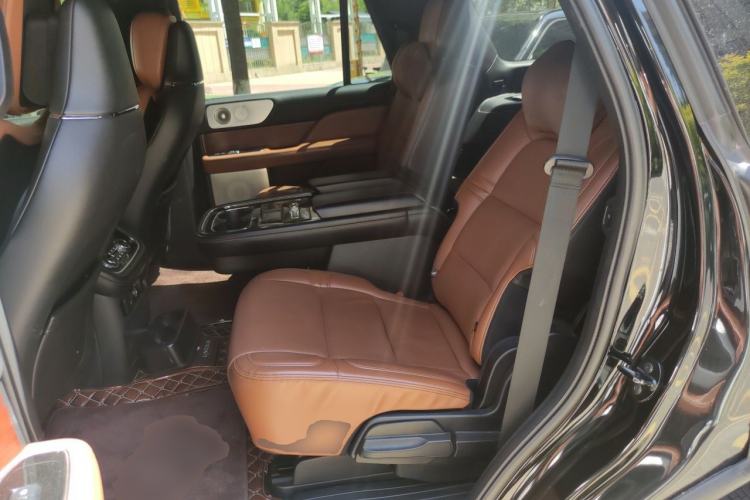 Used Lincoln Navigator 2020 3.5T Prestige Edition Left Rear Seat