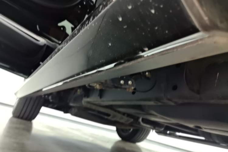 Used Lincoln Navigator 2020 3.5T Prestige Edition Left Side Sill