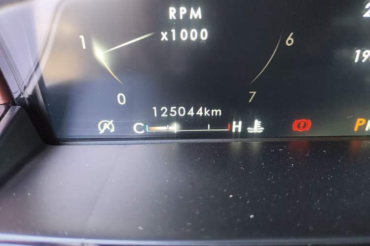 Used Lincoln Navigator 2020 3.5T Prestige Edition Odometer Close Up