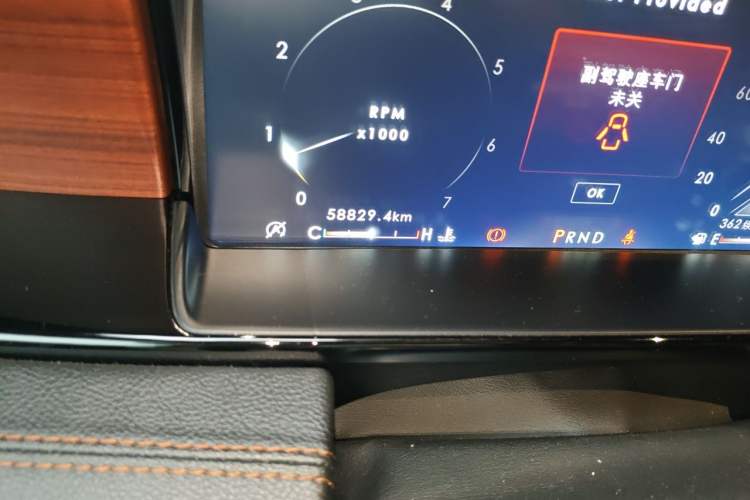 Used Lincoln Navigator 2020 3.5T Prestige Edition Odometer Close Up