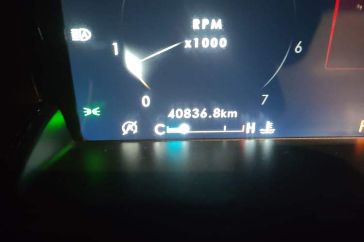 Used Lincoln Navigator 2020 3.5T Presidential Series Odometer Close Up