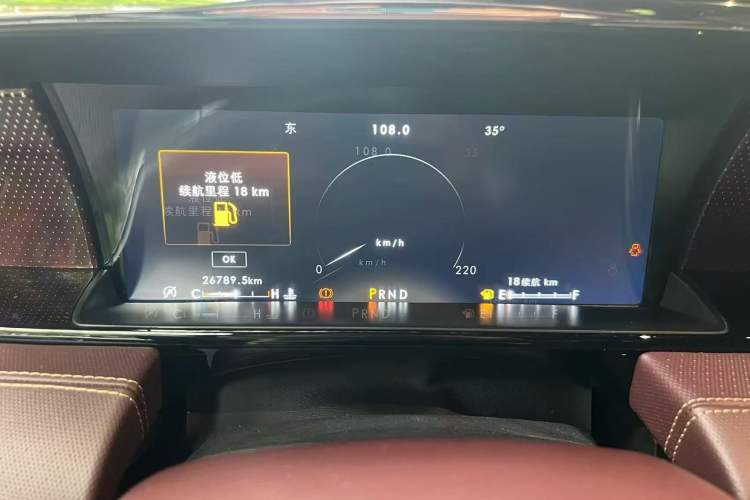 Used Lincoln Navigator 2020 3.5T Presidential Series Odometer Close Up