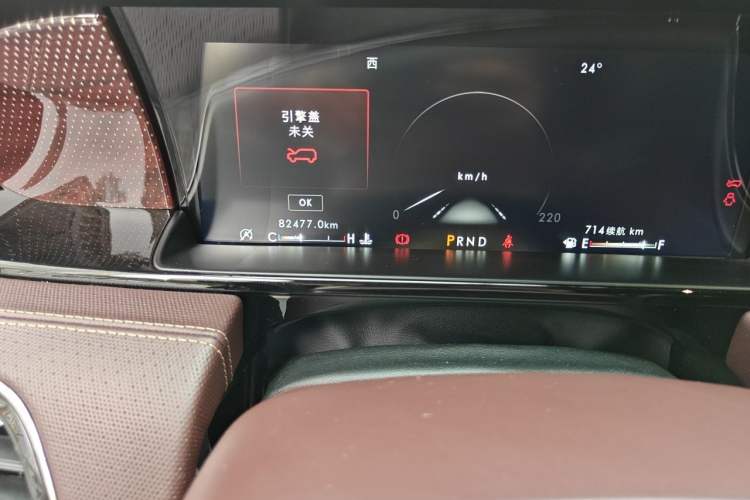Used Lincoln Navigator 2020 3.5T Long-Wheelbase Presidential Edition Odometer Close Up