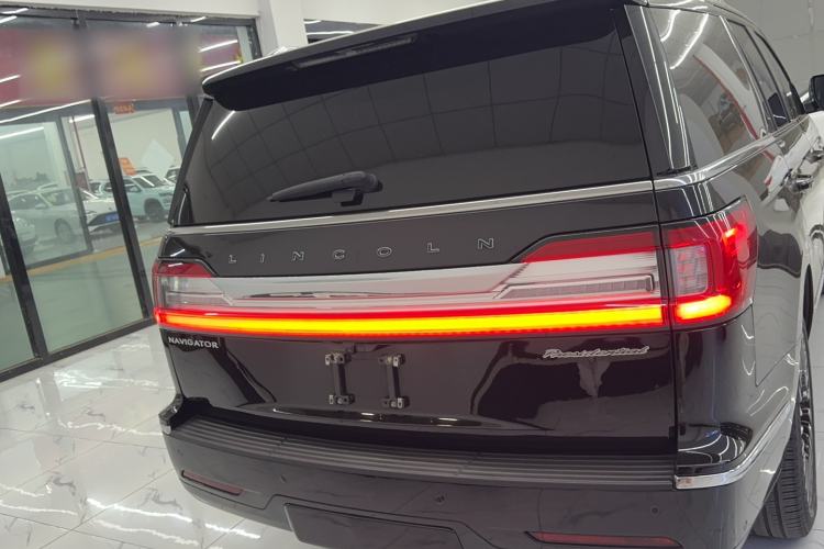 Used Lincoln Navigator 2020 3.5T Presidential Series Rear