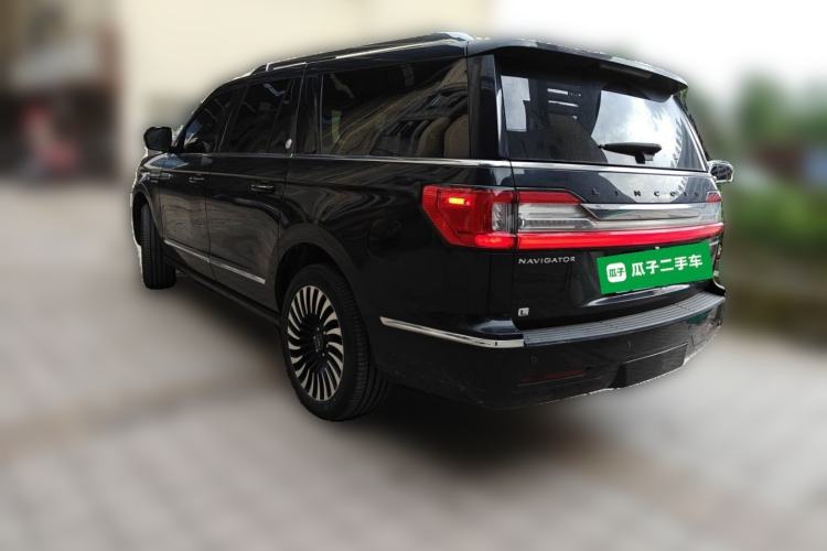 Used Lincoln Navigator 2020 3.5T Long-Wheelbase Presidential Edition Rear Left 45 Deg