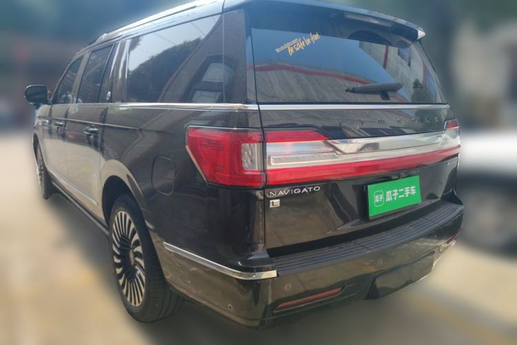 Used Lincoln Navigator 2020 3.5T Long-Wheelbase Presidential Edition Rear Left 45 Deg