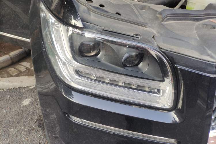 Used Lincoln Navigator 2020 3.5T Prestige Edition Right Front Headlight