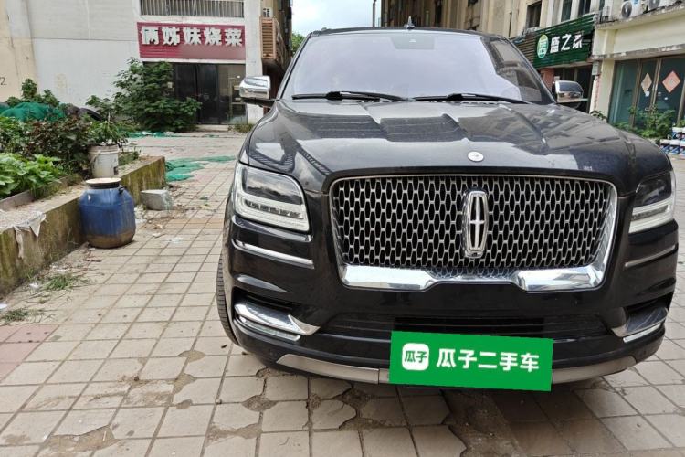 Used Lincoln Navigator 2020 3.5T Long-Wheelbase Presidential Edition Right Front Headlight