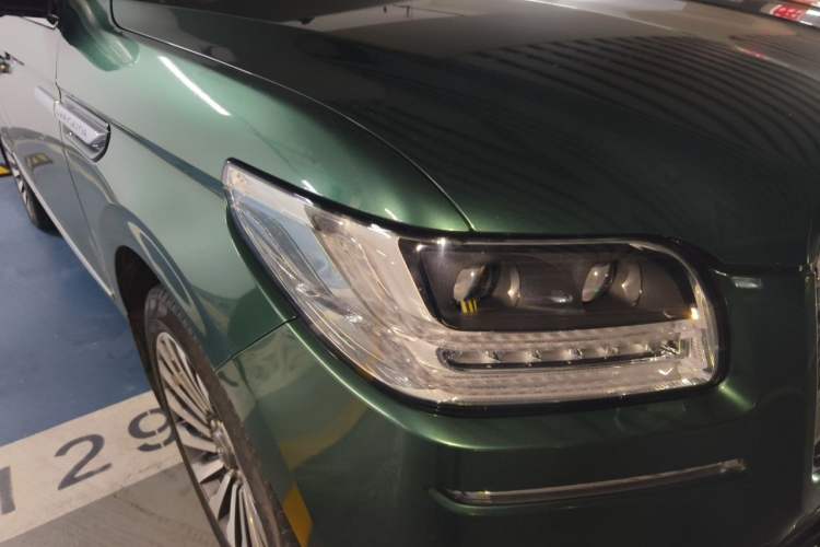 Used Lincoln Navigator 2020 3.5T Prestige Edition Right Front Headlight