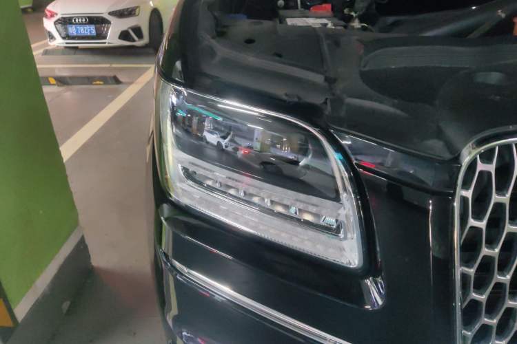 Used Lincoln Navigator 2020 3.5T Long-Wheelbase Presidential Edition Right Front Headlight